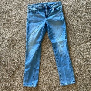 American Eagle Light Wash AirFlex+ Skinny Jeans 32x30